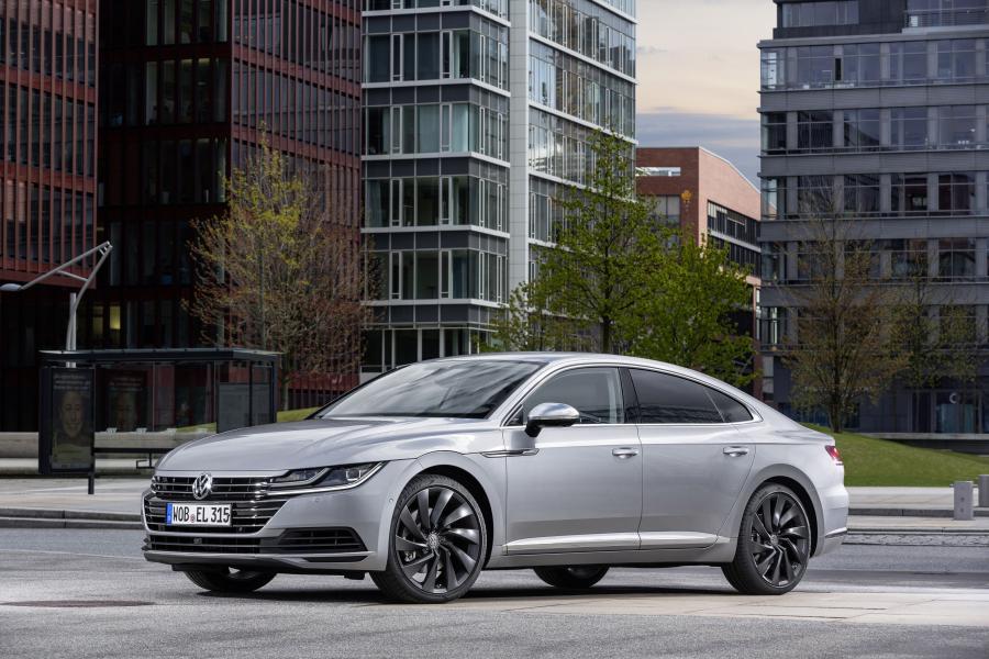  Volkswagen Arteon Elegance 2017 года  (WW) (фото 15 из 70)